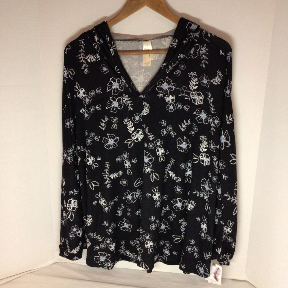 Jessica Simpson poncho  top. S/M size NWT